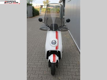 Neue NIU N-Serie Long Range 2022 – Weiß/Rot | Zu verkaufen bei Motorservice Edgar Stijner
