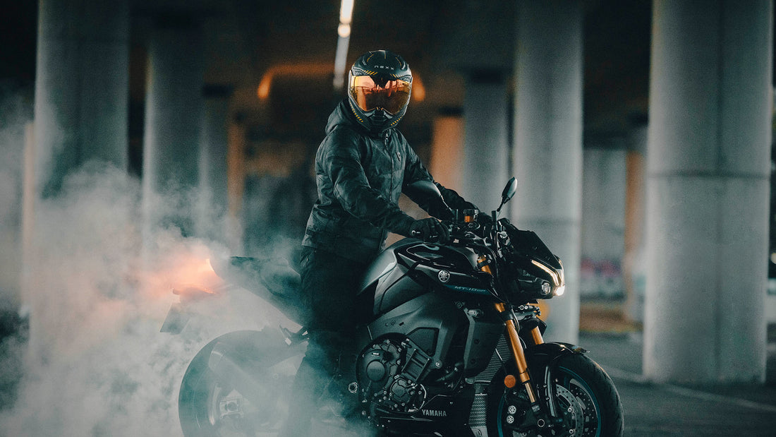 Helm Vervangen: Wanneer is het Echt Nodig? [Complete Checklist 2026]