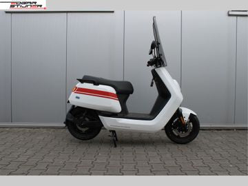 New NIU N-Series Longrange 2022 - White/Red | For sale at Motorservice Edgar Stijner