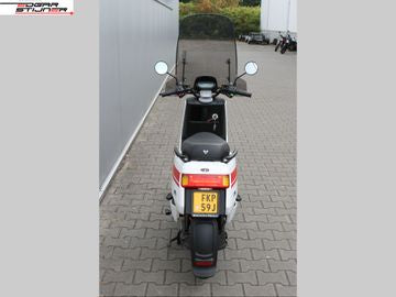 New NIU N-Series Longrange 2022 - White/Red | For sale at Motorservice Edgar Stijner
