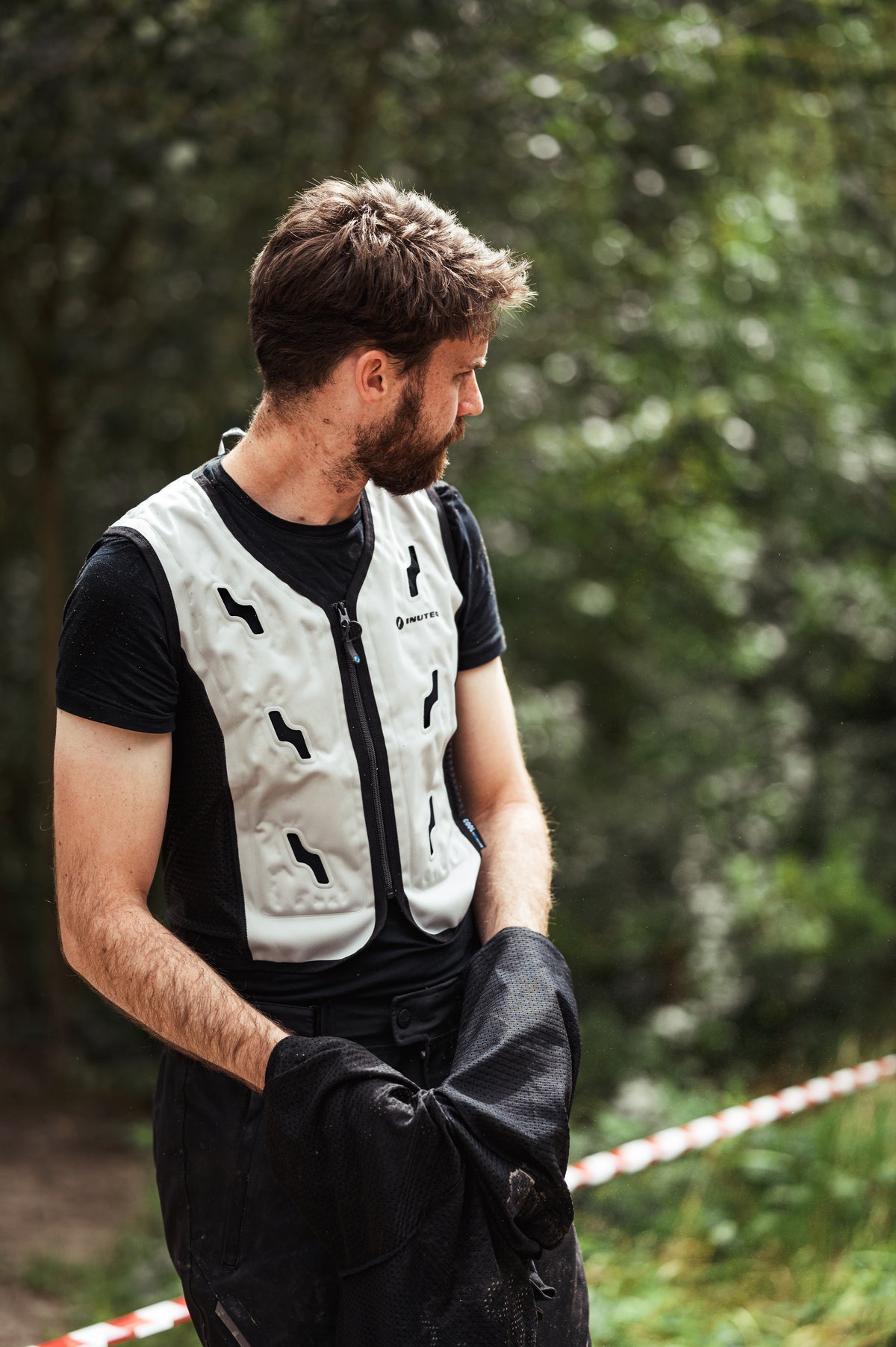 BodyCool Smart-X Kühlweste – INUTEQ-DRY®-Technologie für langfristiges Kühlen oder Heizen